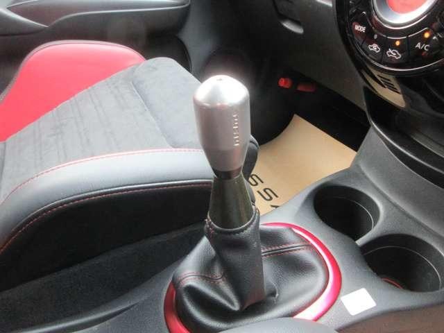 ノート ニスモ S S専用チューン◆NISMO専用チューニングRECARO製スポーツシート〈前席 ◆NISMO専用ボディ補強◆NISMOマフラ-◆NISMO16インチAW◆Mナビ・TV・ETC2.0◆バックカメラ(3枚目)