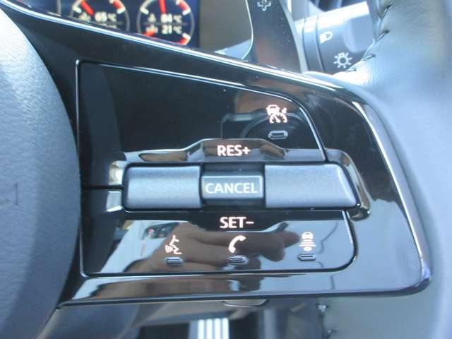 フェアレディZ 3.0 バージョン ST ワンオ-ナ-車 BOSEサウンド 9M-ATx レ 衝突軽減システム レーンキープ オートクルーズ Bモニタ 盗難防止システム ワンオーナ アルミホイール LEDヘッドライト 禁煙車 ナビTV スマートキー ETC キーレス ドライブレコーダー(10枚目)