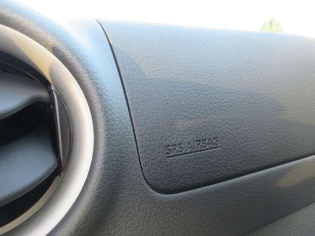 キャラバン 2.0 DX ロングボディ ワンオ-ナ-車 エマ-ジェンシ-ブレ-キ 踏み間違い衝突防止 エアバック キーレスエントリー マニュアルエアコン パワステ Wエアバック パワーウィンドウ ETC ABS 記録簿 盗難防止システム ワンオーナー 禁煙車 車線逸脱警報装置(7枚目)