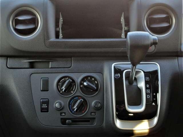 キャラバン 2.0 DX ロングボディ ワンオ-ナ-車 エマ-ジェンシ-ブレ-キ 踏み間違い衝突防止 エアバック キーレスエントリー マニュアルエアコン パワステ Wエアバック パワーウィンドウ ETC ABS 記録簿 盗難防止システム ワンオーナー 禁煙車 車線逸脱警報装置(10枚目)