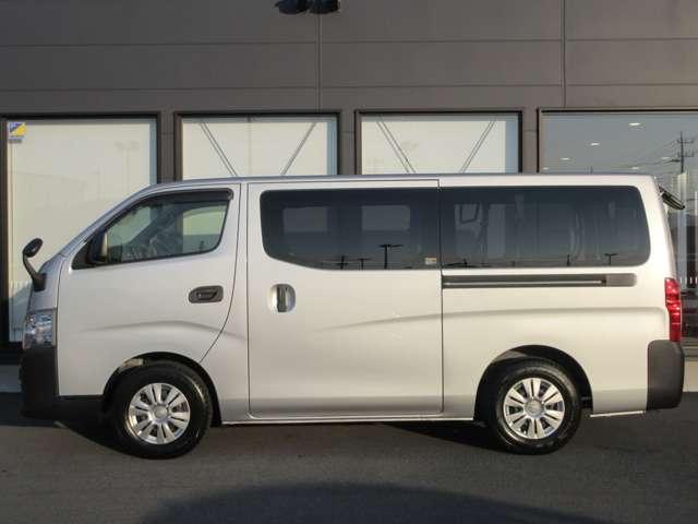 キャラバン 2.0 DX ロングボディ ワンオ-ナ-車 エマ-ジェンシ-ブレ-キ 踏み間違い衝突防止 エアバック キーレスエントリー マニュアルエアコン パワステ Wエアバック パワーウィンドウ ETC ABS 記録簿 盗難防止システム ワンオーナー 禁煙車 車線逸脱警報装置(20枚目)