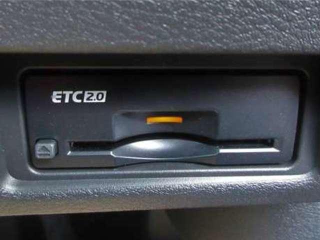 サクラ G ワンオ-ナ-車 プロパイロットパーキング アラウンドビュ ワンオーナ 踏み間違い防止アシスト LEDヘッドランプ Pアシスト スマートキー 禁煙車使用 LDW 盗難防止システム オートエアコン ETC バックカメラ ドライブレコーダー ABS(10枚目)