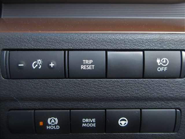 サクラ G ワンオ-ナ-車 プロパイロットパーキング アラウンドビュ ワンオーナ 踏み間違い防止アシスト LEDヘッドランプ Pアシスト スマートキー 禁煙車使用 LDW 盗難防止システム オートエアコン ETC バックカメラ ドライブレコーダー ABS(11枚目)