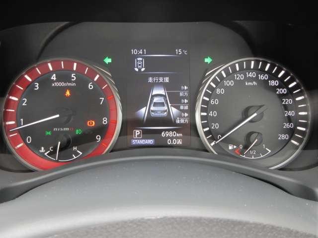 スカイライン ニスモリミテッド 限定車100台 NISMOとしてのダイナミズムと、スカイラインが伝統とする美意識の融合◆60年以上続くスカイラインの歴史を継承し、さらにスタイルとパフォーマンスを高めたスカイライン NISMO。(10枚目)