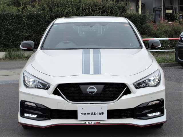 スカイライン ニスモリミテッド 限定車100台 NISMOとしてのダイナミズムと、スカイラインが伝統とする美意識の融合◆60年以上続くスカイラインの歴史を継承し、さらにスタイルとパフォーマンスを高めたスカイライン NISMO。(17枚目)