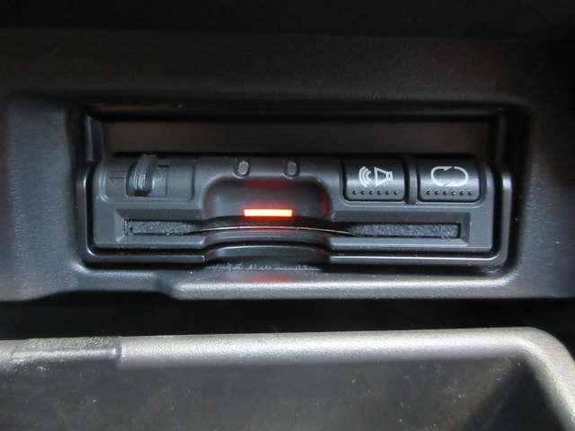 セレナ ２０Ｓ　２．０　２０Ｓ◆ワンオ－ナ－車◆クル－ズコントロ－ル◆キセノンヘッドライト◆両側スライドドア左側自動◆Ｍナビ・ＴＶ・ＣＤ・ＥＴＣ◆バックカメラ◆インテリジェントキ－◆（7枚目）