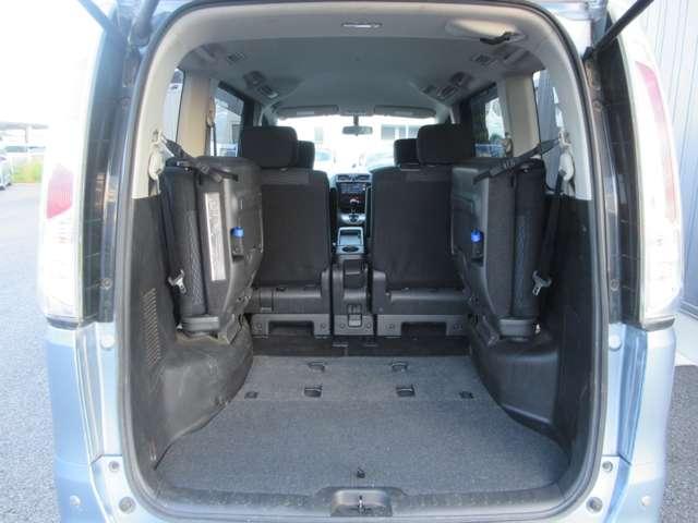 セレナ ２０Ｓ　２．０　２０Ｓ◆ワンオ－ナ－車◆クル－ズコントロ－ル◆キセノンヘッドライト◆両側スライドドア左側自動◆Ｍナビ・ＴＶ・ＣＤ・ＥＴＣ◆バックカメラ◆インテリジェントキ－◆（16枚目）