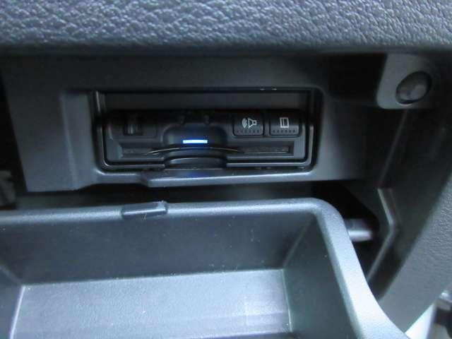 セレナ ハイウェイスター　Ｖセレクション　ＨＳ－Ｖセレクション　ワンオ－ナ－車◆エマブレ・踏み間違い防止・車線逸脱警報・横滑り防止Ａ◆プロパイロット◆後席Ｍ◆両側ＡＳＤ◆ＡＶＭ◆ＭＭ５１７Ｄ－Ｌナビナビ・ＴＶ・ＤＶＤ・ＢＴ・ＥＴＣ・ドラレコ◆（9枚目）