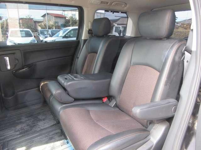 エルグランド ２５０ハイウェイスターアーバンクロム　２５０ＨＳアーバンクロム　ワンオ－ナ－車◆後席フリップダウンモニタ－◆両側オートスライドドア◆アルパインＨＤＤナビ・ＴＶ・ＥＴＣ２．０・ドラレコ◆バックカメラ◆インテリジェントキ－◆日産ワイド保証（16枚目）