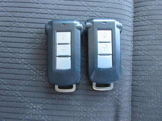 デイズルークス ６６０　ハイウェイスターＸ　Ｖセレクション　ワンオ－ナ－車　エマブレ　ＡＶＭ　両側ＡＳＤ　アラウンドビュモニター　前後踏み間違い防止　ＡＷ　インテリキ－　イモビライザー　１オーナー　フルオートエアコン　定期点検記録簿　ＬＥＤライト　ドラレコ　ナビＴＶ　ＥＴＣ　メモリーナビ　サイドエアバック（11枚目）