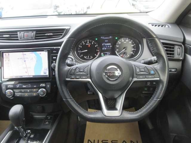 エクストレイル 2.0 20Xi 2列車 4WD ワンオ-ナ-車 エマブレ Pパイロット セキュリティ リアカメラ ワンオナ 追従クルーズ LED ドライブレコーダ インテリジェントキー LDW サイドカメラ ETC Aストップ AAC ナビ&TV メモリーナビ キーフリー アルミホイール(4枚目)