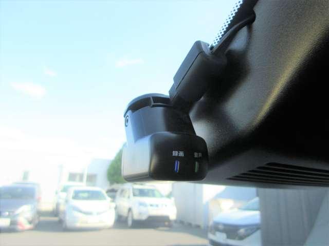 オーラ 1.2 G レザーエディション ワンオ-ナ-車 プロパイロット BOSE AVM ワンオーナ 追突防止 レーダークルーズ 車線逸脱警報装置 LED ドライブレコーダー 盗難防止 記録簿 バックモニター ETC インテリジェントキー メモリーナビゲーション AW キーレスエントリー(9枚目)