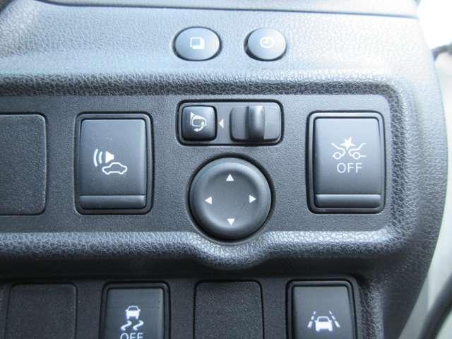 ノート 1.2 e-POWER NISMO S ワンオ-ナ-車 NISMO S専用チューン スマートキー&プッシュスタート LEDランプ 盗難防止装置 Rカメラ LKA サイドカメラ メモリーナビ付き アイドリングストップ ワンセグテレビ パワーウィンドウ ETC エアバッグ ナビTV(8枚目)