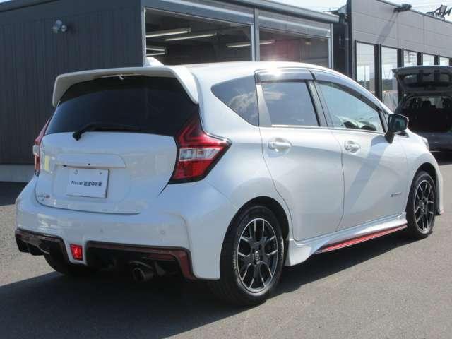 ノート 1.2 e-POWER NISMO S ワンオ-ナ-車 NISMO S専用チューン スマートキー&プッシュスタート LEDランプ 盗難防止装置 Rカメラ LKA サイドカメラ メモリーナビ付き アイドリングストップ ワンセグテレビ パワーウィンドウ ETC エアバッグ ナビTV(20枚目)