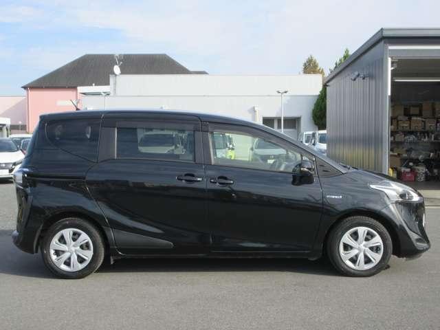 シエンタ ハイブリッドG ハイブリッド G プリクラッシュセーフティブレ-キ◆車線逸脱警報◆ビルトインETC◆両側ASD◆クル-ズコントロ-ル◆Mナビ・TV・CD・Bluetooth・ETC・ドライブレコ-ダ-◆スマ-トキ-(18枚目)