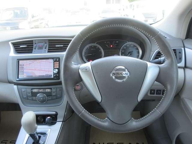 清潔で広々した座席です！是非、現車を見て体感してみてください。