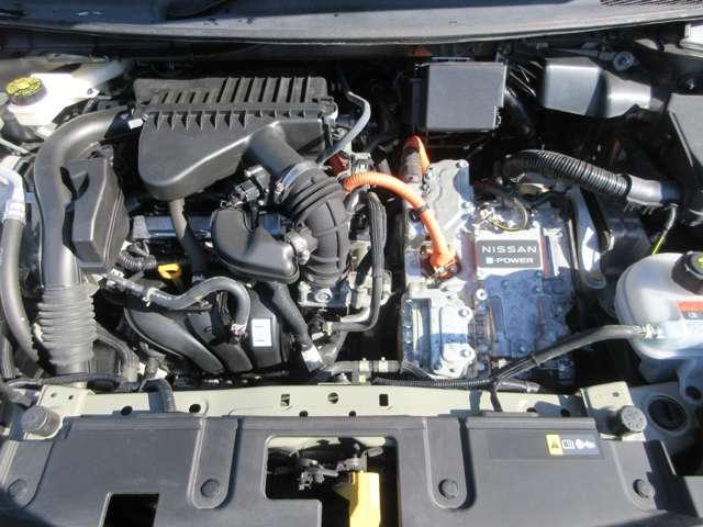 オーラ １．２　ＮＩＳＭＯ　ワンオ－ナ－車　ＮＩＳＭＯ専用チューニング　カーテンエアバッグ　エマブレ　インテリキー　ＥＴＣ　ドラレコ　車線逸脱警報　ワンセグ　キーフリーシステム　ダブルエアバック　定期点検記録簿　アルミホイール　運転席エアバッグ　メモリーナビ　ナビＴＶ（2枚目）