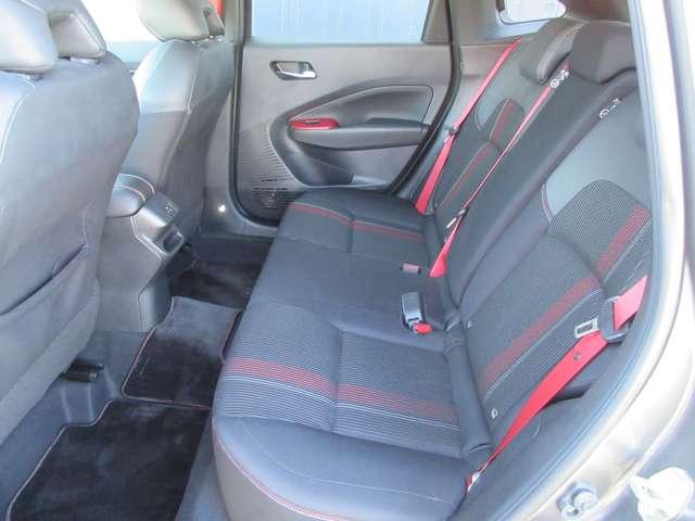 オーラ １．２　ＮＩＳＭＯ　ワンオ－ナ－車　ＮＩＳＭＯ専用チューニング　カーテンエアバッグ　エマブレ　インテリキー　ＥＴＣ　ドラレコ　車線逸脱警報　ワンセグ　キーフリーシステム　ダブルエアバック　定期点検記録簿　アルミホイール　運転席エアバッグ　メモリーナビ　ナビＴＶ（16枚目）