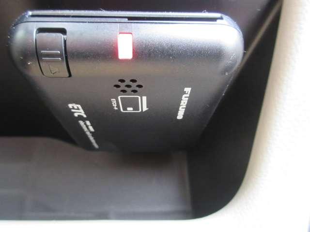 ｅＫワゴン Ｅ　６６０　Ｅ　運転席シートヒ－タ－◆デュアルエアバック◆ドライブレコーダー◆カロッツェリアＡＶＩＣ・ＲＺ３０２ナビ・フルセグＴＶ・ＤＶＤ・ＵＳＢ・ＥＴＣ◆全国日産ワイド保証付（5枚目）