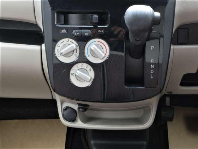 ｅＫワゴン Ｅ　６６０　Ｅ　運転席シートヒ－タ－◆デュアルエアバック◆ドライブレコーダー◆カロッツェリアＡＶＩＣ・ＲＺ３０２ナビ・フルセグＴＶ・ＤＶＤ・ＵＳＢ・ＥＴＣ◆全国日産ワイド保証付（9枚目）