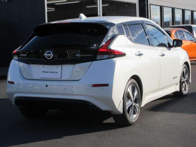 リーフ Ｘ　Ｖセレクション　ワンオ－ナ－車　１２セグ　プロパイロット　レーダークルコン　３６０°カメラ　踏み間違い防止装置　ＬＥＤランプ　セキュリティ　ドライブレコーダー　１オーナー　ＥＴＣ　インテリキー　レーンキープアシスト　サイドエアバッグ　パワーウィンドウ　ＡＢＳ（20枚目）