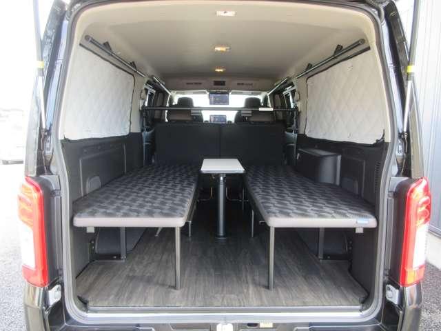 キャラバン ２．０　グランド　プレミアムＧＸ　ロングボディ　マルチベッド　テーブル付車　ワンオ－ナ－車（2枚目）