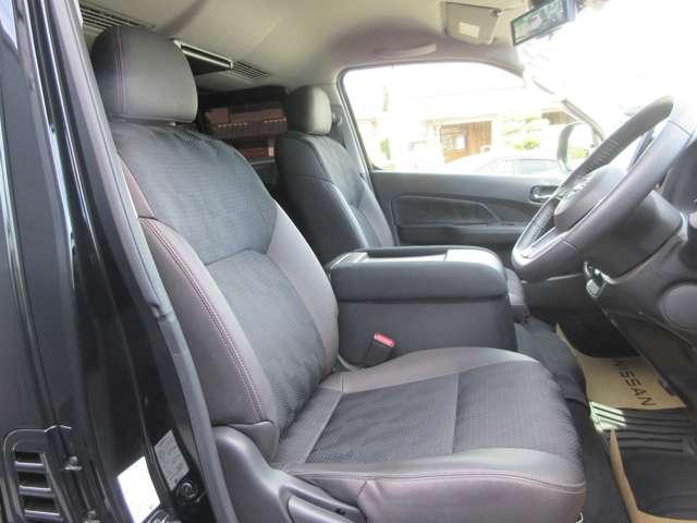 キャラバン ２．０　グランド　プレミアムＧＸ　ロングボディ　マルチベッド　テーブル付車　ワンオ－ナ－車（14枚目）