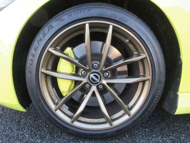 フェアレディＺ ３．０　プロト　スペック　限定２４０台　特別仕様車　ＬＥＤヘッドランプ　アルミホイール　オートクルーズコントロール　スマートキー　ＥＴＣ　バックカメラ　キーフリー　衝突被害軽減システム（8枚目）