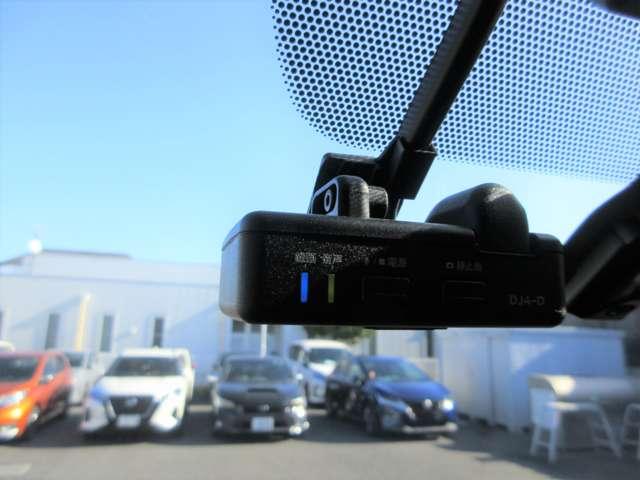 ＮＶ３５０キャラバンバン ２．０　ＤＸ　ロングボディ　走行距離無制限保証　エマブレ　Ｍナビ　ブレーキサポート　ＬＥＤ　メモリナビ　整備記録簿　キーレスリモコン　パワーウインド　ワンセグ　ＥＴＣ車載器　ドライブレコーダー　盗難防止装置　ＡＣ　エアバック　ＰＳ　ナビＴＶ　ＡＢＳ付　サイドカメラ（8枚目）