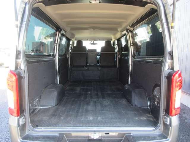 ＮＶ３５０キャラバンバン ２．０　ＤＸ　ロングボディ　走行距離無制限保証　エマブレ　Ｍナビ　ブレーキサポート　ＬＥＤ　メモリナビ　整備記録簿　キーレスリモコン　パワーウインド　ワンセグ　ＥＴＣ車載器　ドライブレコーダー　盗難防止装置　ＡＣ　エアバック　ＰＳ　ナビＴＶ　ＡＢＳ付　サイドカメラ（17枚目）