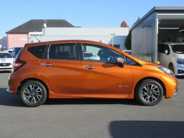 ノート １．２　ｅ－ＰＯＷＥＲ　ＡＵＴＥＣＨ　ワンオ－ナ－車　走行距離無制限保証付き　衝突軽減　１オーナー　レーンアシスト　パワーステアリング　記録簿　ＬＥＤヘッドライト　エアバッグ　バックカメラ　スマートキー　ＥＴＣ　ナビＴＶ　デュアルエアバッグ　Ｉストップ　アルミ　ＡＢＳ　ワンセグ（19枚目）