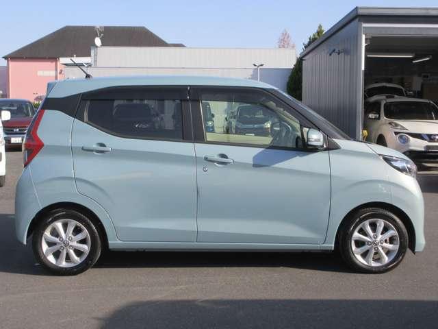 デイズ X 660 X ワンオ-ナ-車◆エマブレ・踏み間違い防止・横滑り防止・車線逸脱警報◆アラウンドビュ-モニタ-◆インテリジェントキ-◆純正CDデッキチュ-ナ-◆全国日産ワイド保証付き(18枚目)