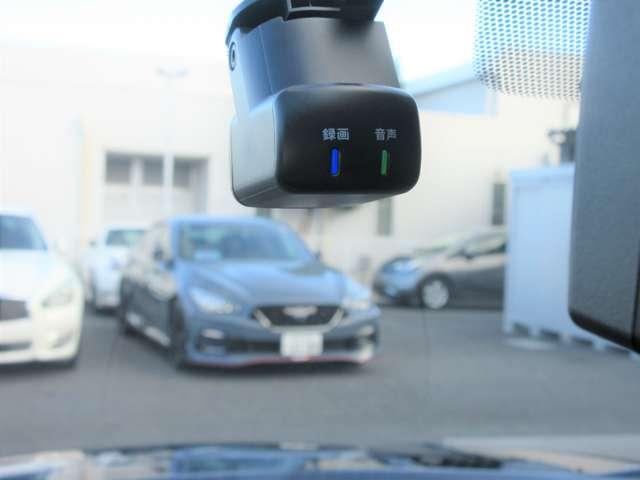 キックス Ｘ　ツートーンインテリアエディション　ワンオ－ナ－車　プロパイロット　ＳＯＳコ－ル　エマブレ　踏み間違い防止横滑り防止◆ＭＯＰナビ　ＴＶ　ＤＶＤ　ＢＴ　ＵＳＢ　ＥＴＣ　シートヒ－タ－　バックカメラ　ＬＥＤライト（ＨＢＡ）（8枚目）