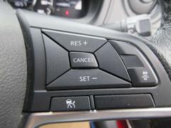 クルーズコントロール（Ｃｒｕｉｓｅ　Ｃｏｎｔｒｏｌ）とは、アクセル操作なしでも車が自動でスピードを一定に保ってくれる機能 3