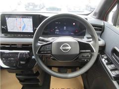 清潔で広々した座席です！是非、現車を見て体感してみてください。 4