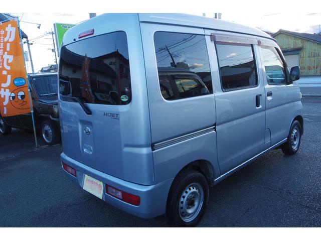 ハイゼットカーゴ ＤＸ　エアバッグ　パワーステアリング　パワーウインド　オートマチック　マニュアルエアコン　キーレスエントリー　ヘッドライトリベライザー（5枚目）