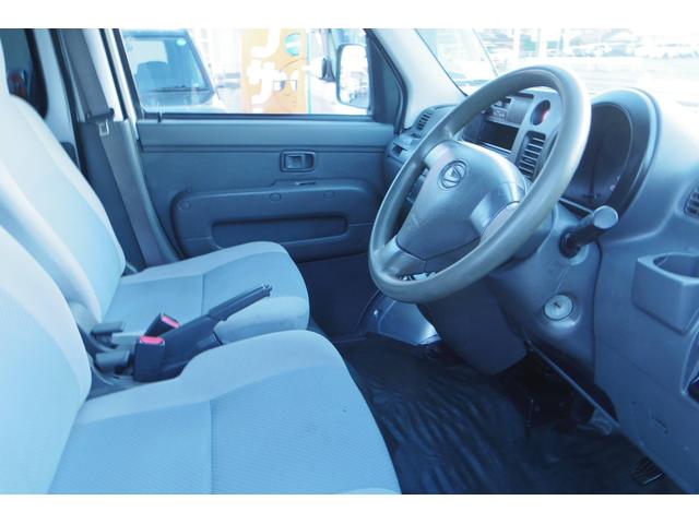 ハイゼットカーゴ ＤＸ　エアバッグ　パワーステアリング　パワーウインド　オートマチック　マニュアルエアコン　キーレスエントリー　ヘッドライトリベライザー（15枚目）