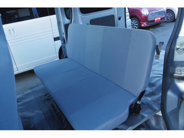 ハイゼットカーゴ ＤＸ　エアバッグ　パワーステアリング　パワーウインド　オートマチック　マニュアルエアコン　キーレスエントリー　ヘッドライトリベライザー（21枚目）
