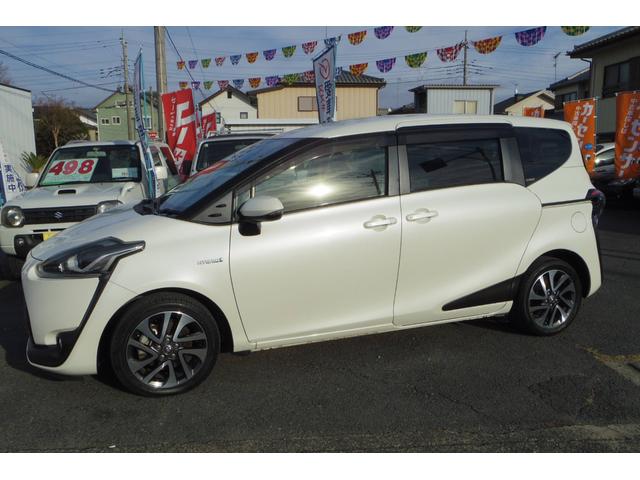 シエンタ ハイブリッドＧ　ボディカラーパール　グレードハイブリットＧ　車検令和９年３月　７人乗り　禁煙車　ＧＯＯ鑑定　両側パワースライドドア　ナビゲーション＆テレビバックカメラ　ＥＴＣスマートキー　記録簿取説＆メインキースペア（4枚目）