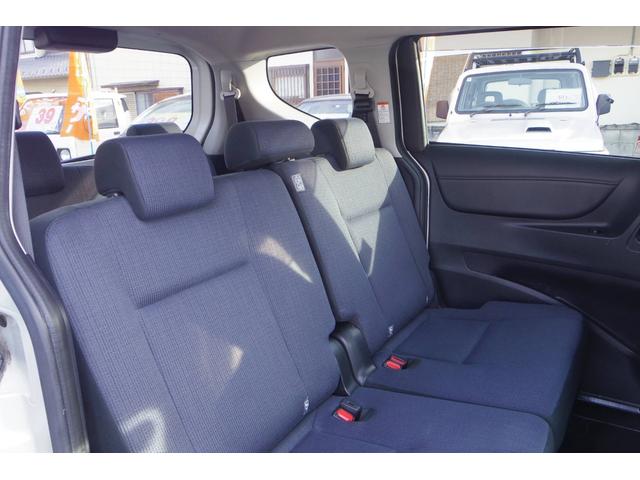 シエンタ ハイブリッドＧ　ボディカラーパール　グレードハイブリットＧ　車検令和９年３月　７人乗り　禁煙車　ＧＯＯ鑑定　両側パワースライドドア　ナビゲーション＆テレビバックカメラ　ＥＴＣスマートキー　記録簿取説＆メインキースペア（16枚目）