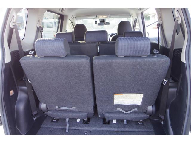 シエンタ ハイブリッドＧ　ボディカラーパール　グレードハイブリットＧ　車検令和９年３月　７人乗り　禁煙車　ＧＯＯ鑑定　両側パワースライドドア　ナビゲーション＆テレビバックカメラ　ＥＴＣスマートキー　記録簿取説＆メインキースペア（17枚目）