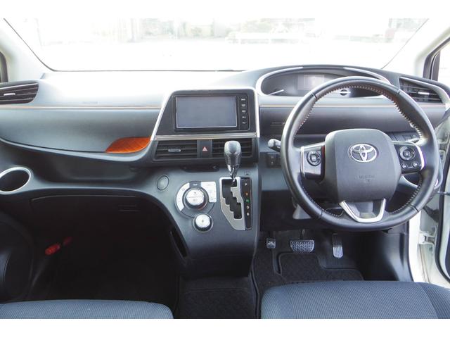 シエンタ ハイブリッドＧ　ボディカラーパール　グレードハイブリットＧ　車検令和９年３月　７人乗り　禁煙車　ＧＯＯ鑑定　両側パワースライドドア　ナビゲーション＆テレビバックカメラ　ＥＴＣスマートキー　記録簿取説＆メインキースペア（20枚目）