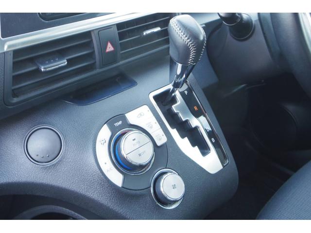 シエンタ ハイブリッドＧ　ボディカラーパール　グレードハイブリットＧ　車検令和９年３月　７人乗り　禁煙車　ＧＯＯ鑑定　両側パワースライドドア　ナビゲーション＆テレビバックカメラ　ＥＴＣスマートキー　記録簿取説＆メインキースペア（27枚目）