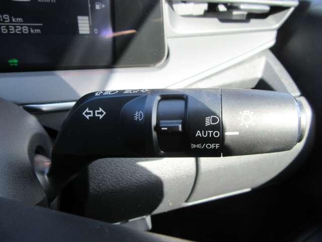 ノート 1.2 X 衝突被害軽減ブレ-キ 全方位カメラ ETC付 レーンアシスト インテリジェントキー ドラレコ 盗難防止システム サイドカーテンエアバック パワーウィンドウ オートエアコン キーレス ABS(15枚目)