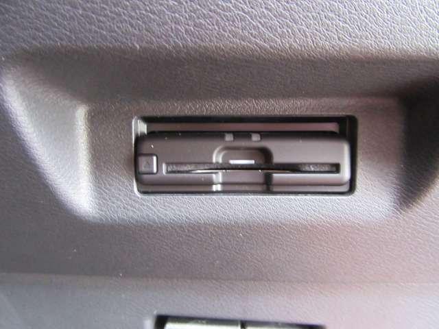 キックス Ｘツートーンインテリアエディション　エマージェンシーＢ　地デジ　ＶＤＣ　Ｂｌｕｅｔｏｏｔｈ接続　アラウンドモニター　前後ソナー　ＬＥＤ　シートヒーター　オートライト　エアコン　ドラレコ　スマートキー　ＥＴＣ　メモリーナビ　寒冷地仕様（9枚目）