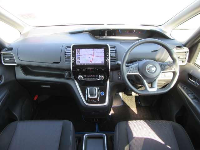 セレナ １．２　ｅ－ＰＯＷＥＲ　ハイウェイスター　チェアキャブ　スロープタイプ　車いす１名　サード仕様（4枚目）