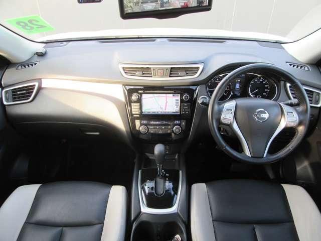 エクストレイル モード・プレミア エマージェンシーブレーキパッケージ 4WD DVD フルタイム4WD メモリーナビ 地デジTV シートヒーター ETC スマートキー ドラレコ コーナーセンサー アラウンドビューモニタ 衝突被害軽減 Bluetooth音楽(4枚目)