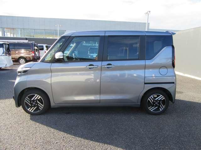 ルークス 660 ハイウェイスターX アーバンクロム アイドリングストップ スマートキー サイドカメラ レーンキープアシスト オートエアコン ドライブレコーダー バックカメラ 踏み間違い衝突防止アシスト(7枚目)