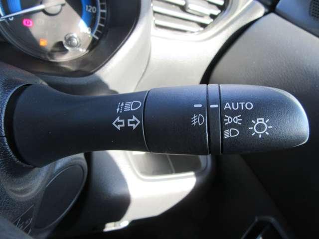 ルークス ６６０　ハイウェイスターＸ　アイスト　衝突被害軽減ブレ－キ　マルチビューカメラ　車線逸脱警報装置　ＥＴＣ　ＬＥＤ　スマートキー　パワーウィンドウ　カーテンエアバック　ナビＴＶ　バックカメラ　パワステ　オートエアコン　メモリーナビ（9枚目）