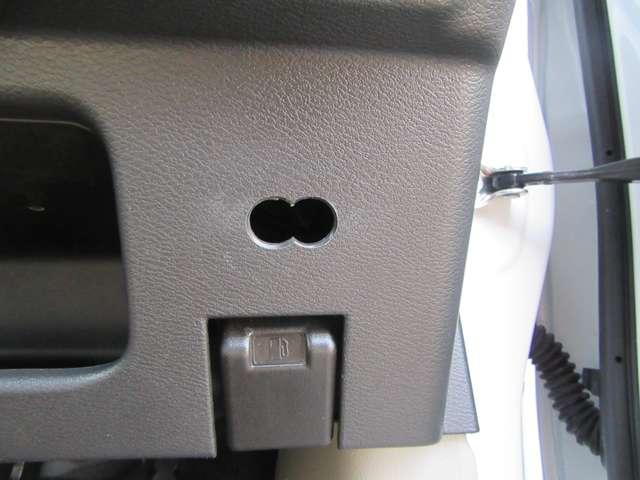 デイズ ６６０　Ｘ　アラウンドＭ　踏み間違え防止　スマートキー　イモビライザー　バックカメラ　レーンキープ　アイドリングストップ　キーレス　フルオートエアコン　ＷＡＢ　運転席エアバック　サイドエアバッグ　ＰＳ　ＡＢＳ（16枚目）